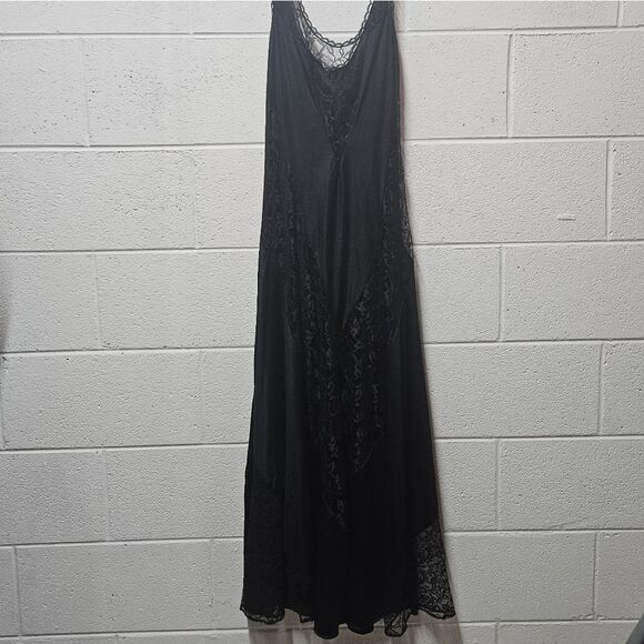 Vintage Petra Fashions Size Small Nightgown - Picture 1 of 7